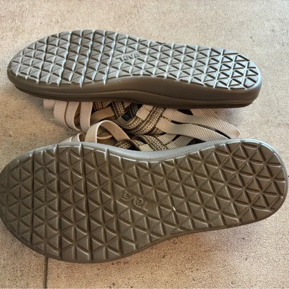 Teva Voya Strappy Sandal NWOT - Picture 3 of 3